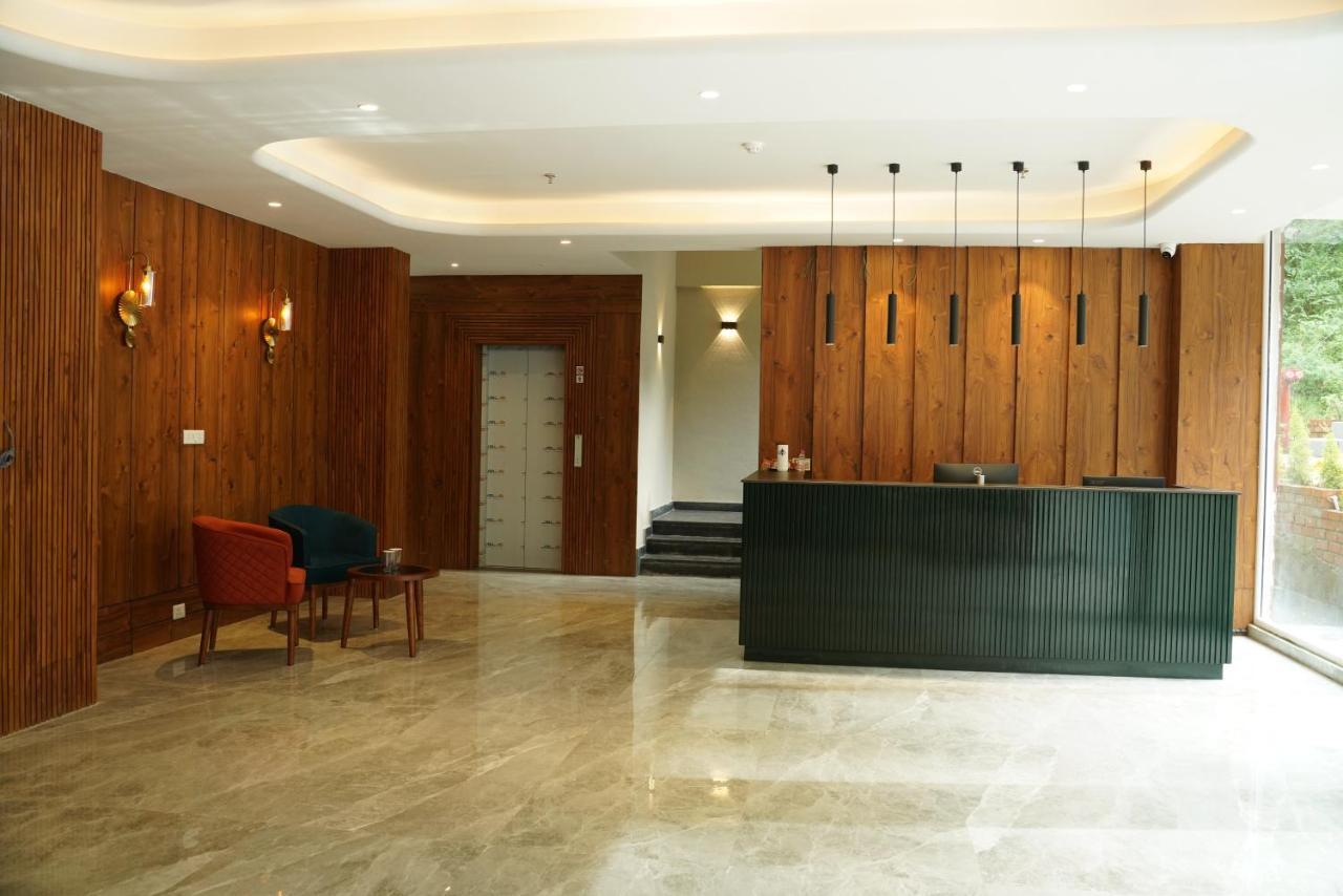 Arnisa Kasauli - A Boutique Hotel Buitenkant foto