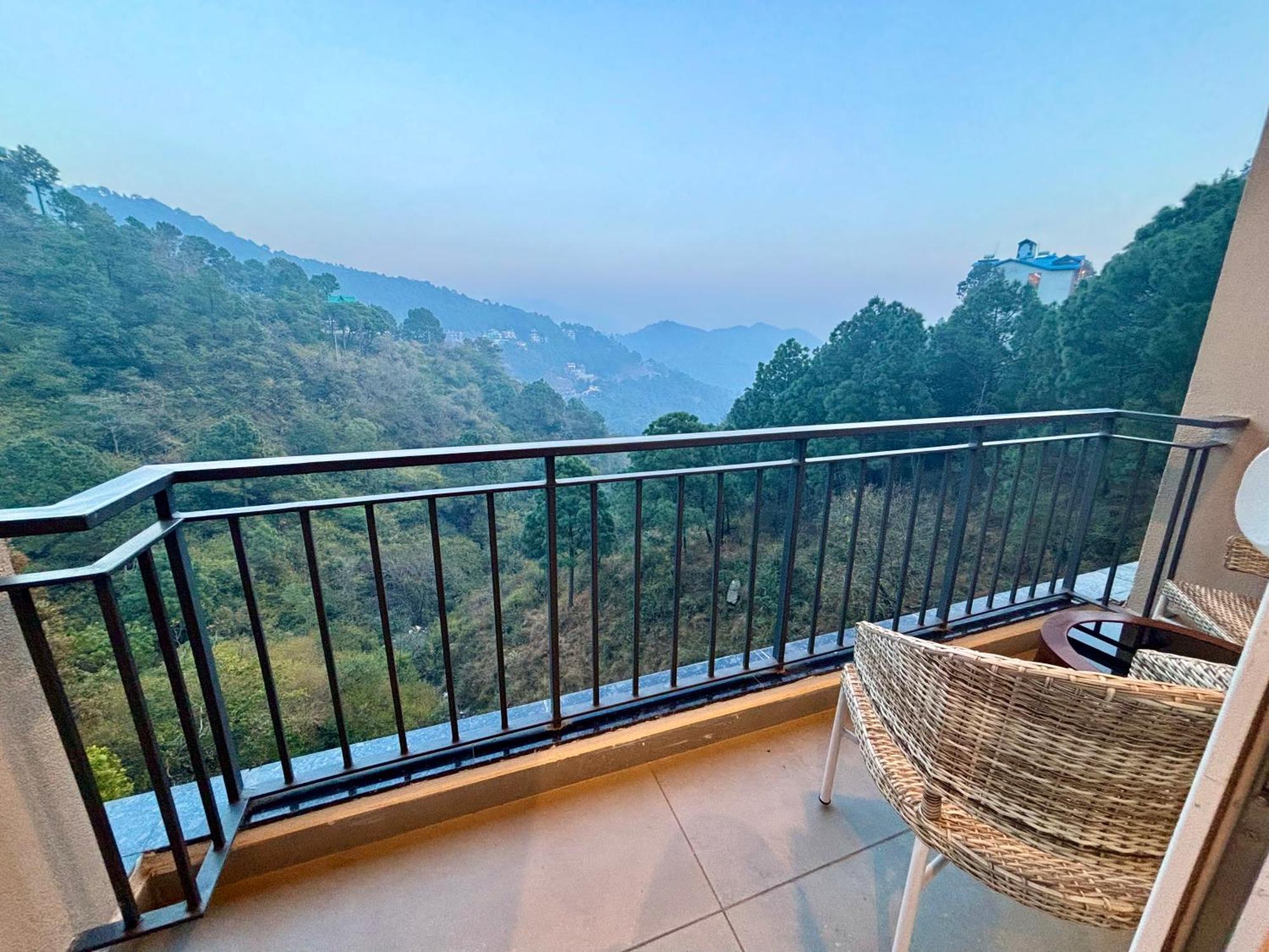 Arnisa Kasauli - A Boutique Hotel Buitenkant foto