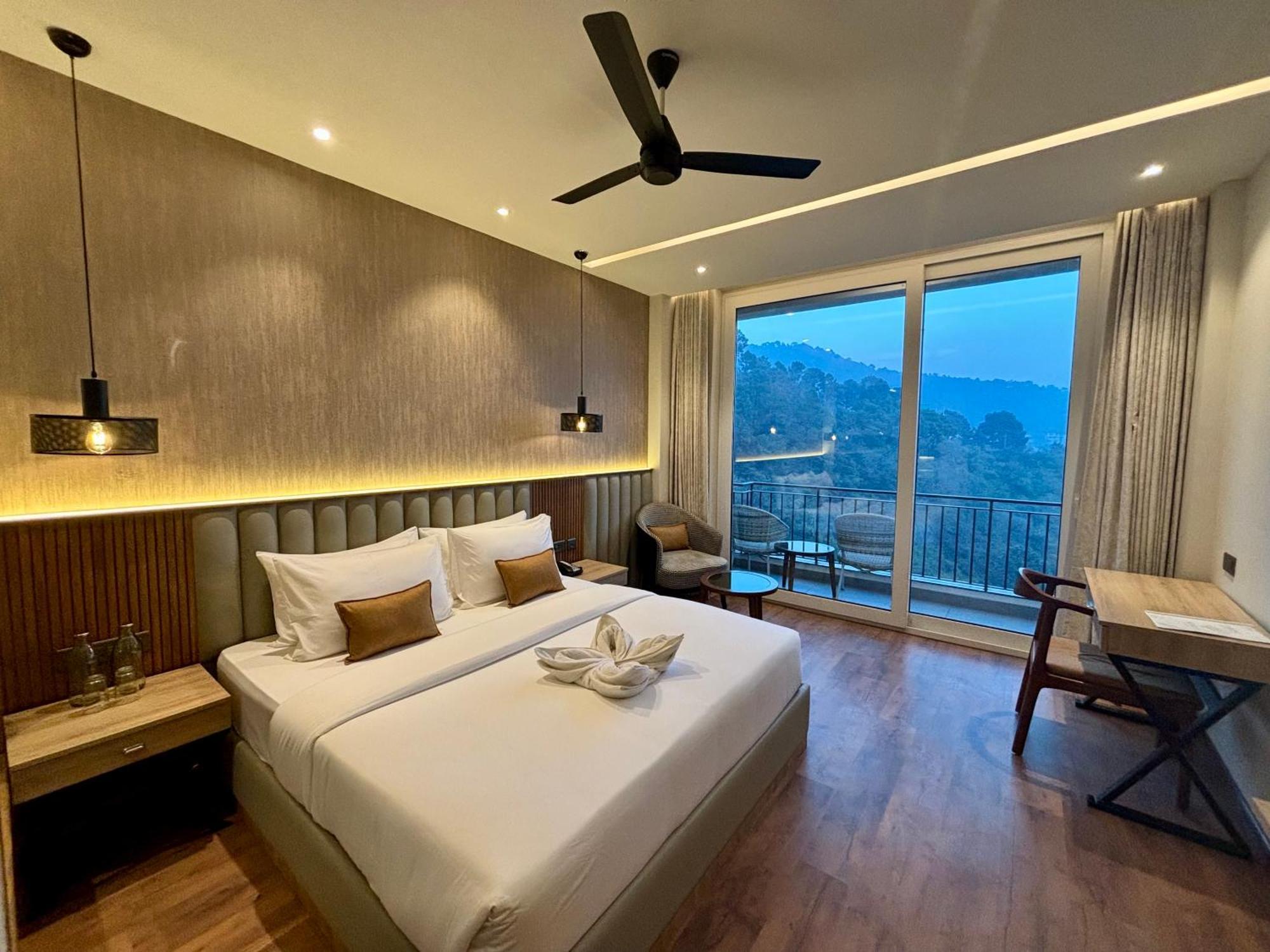 Arnisa Kasauli - A Boutique Hotel Buitenkant foto
